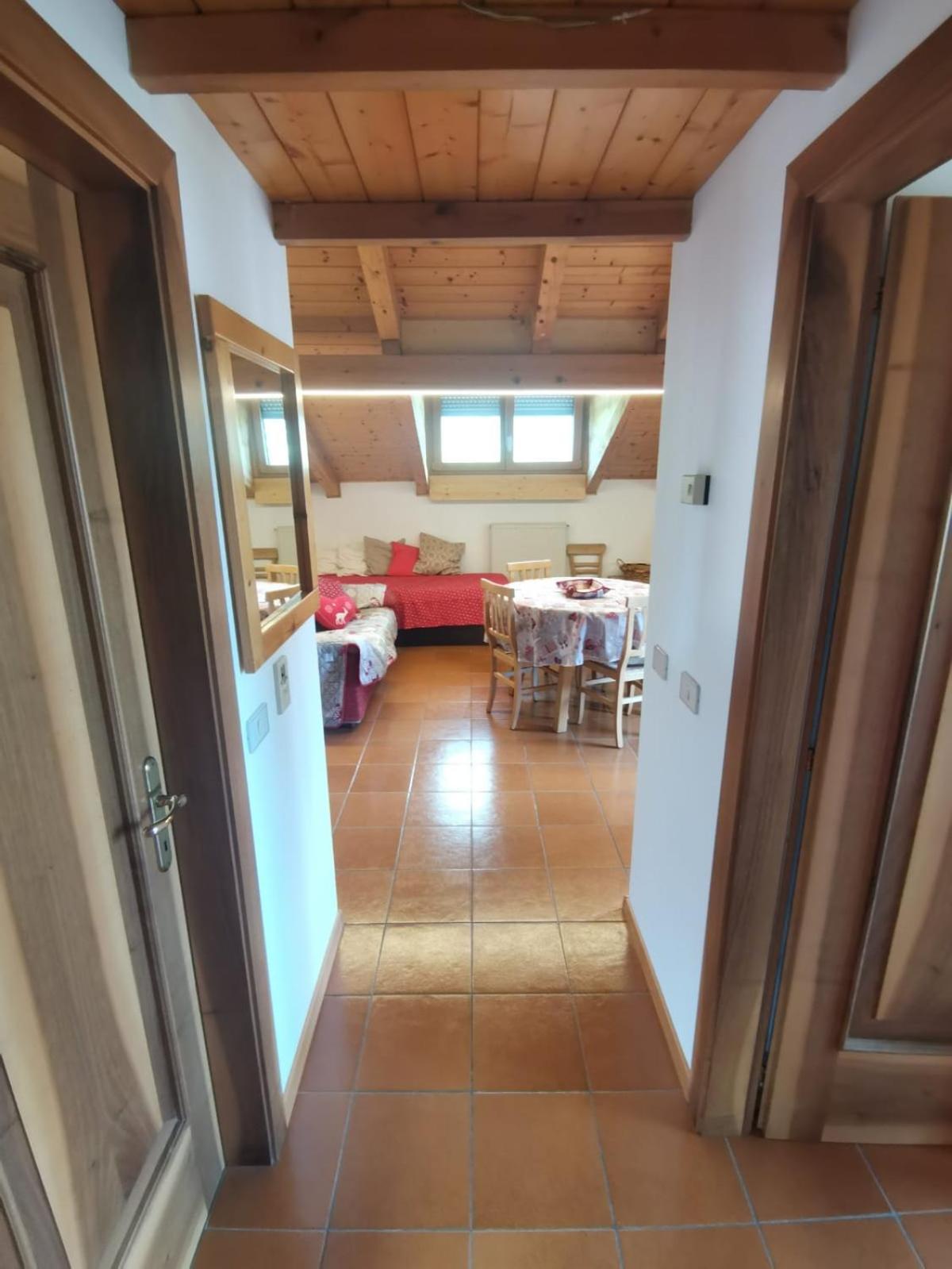 Mansarda A Carciato, Trilocale In Montagna Διαμέρισμα Dimaro Εξωτερικό φωτογραφία